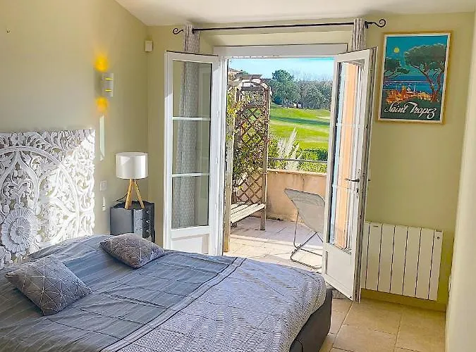 Maison Domaine Golf Country Club De St-Tropez