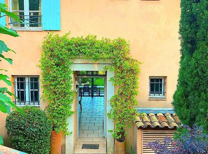Maison Domaine Golf Country Club De St-Tropez
